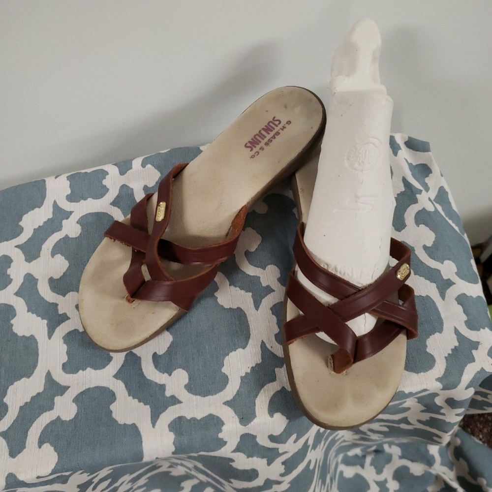 G.H. BASS & CO VINTAGE SUNJUNS "Sharon" LEATHER SANDALS